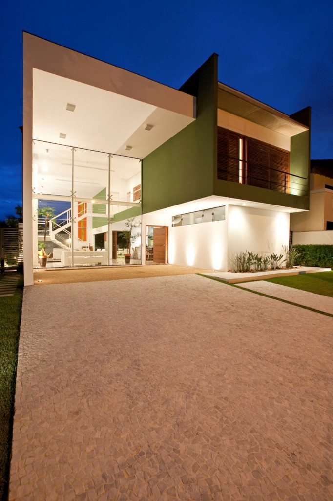 fachada-de-vidro-spider-glass-casa-no-guaruja-sp
