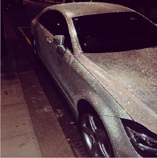 mercedes-customizada-cristais-swarovski