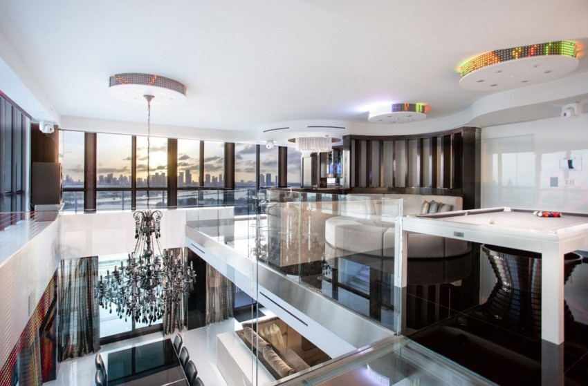 decoracao-luxuosa-sala-de-estar-pe-direito-duplo