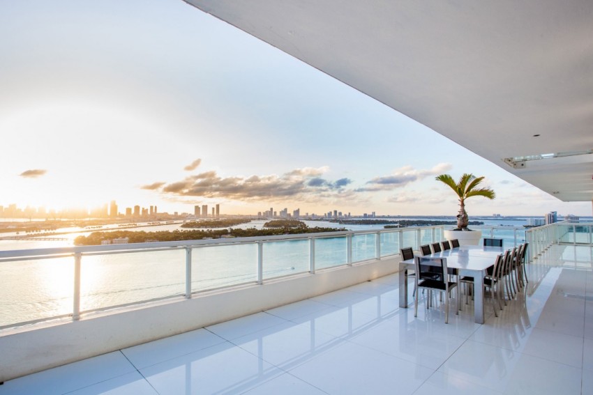 decoracao-terraco-vista-pro-mar-cobertura-deuplex-em-miami-biscayne-bay