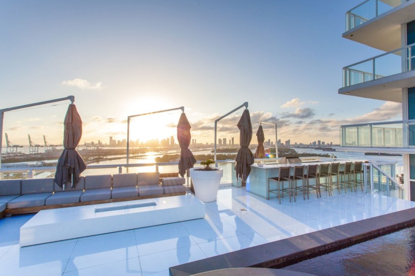 terraco-cobertura-duplex-em-miami-biscayne-bay