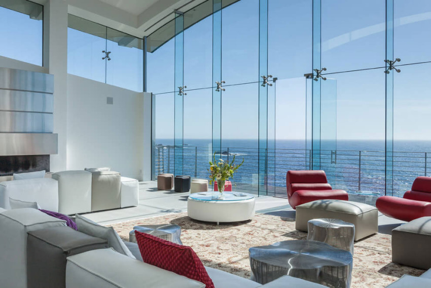 sala-com-fachada-de-vidro-spider-glass-casa-em-carmel-california