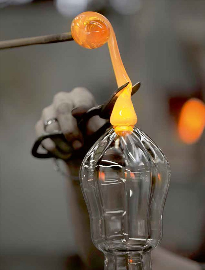 moldando-no-fogo-taca-de-cristal-cristaleria-saint-louis