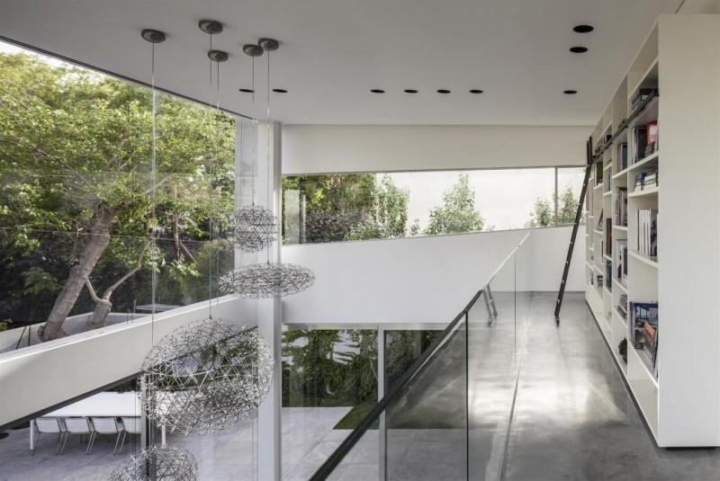 decoracao-em-vidro-e-cimento-queimado-casa-em-ramat-gan-israel