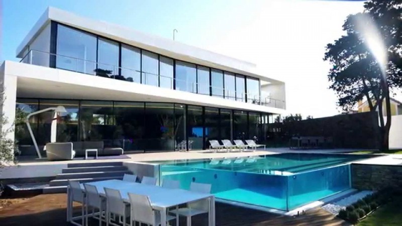 piscina-de-vidro-borda-infinita