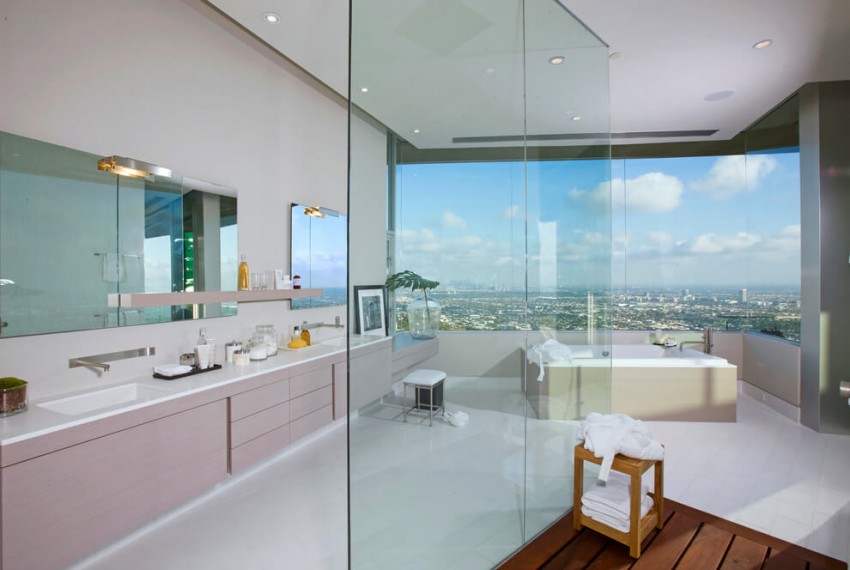 decoracao-banheiro-casal-envidracado-casa-em-los-angeles-california-por-paul-mcclean