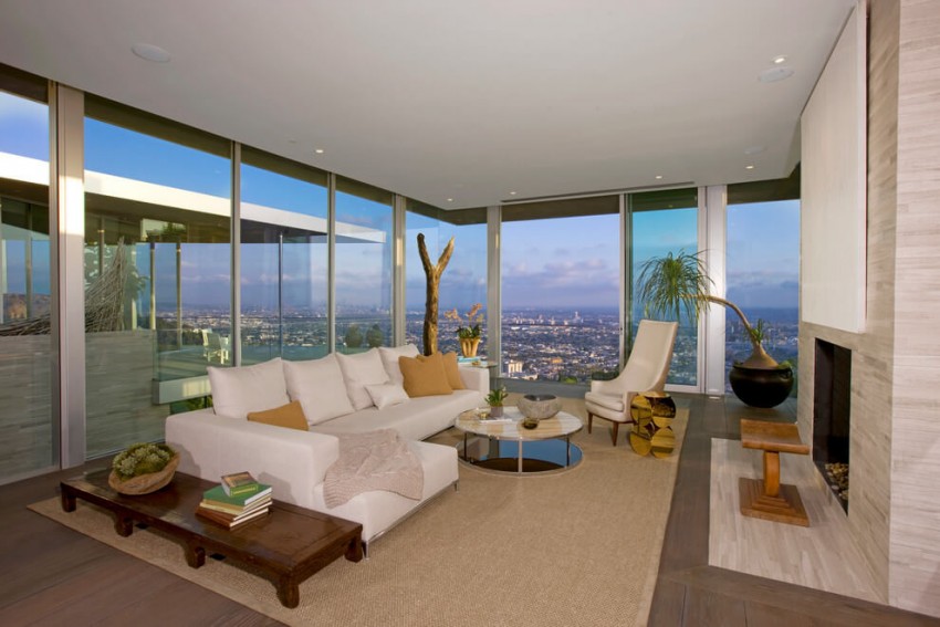 sala-de-estar-envidracada-casa-em-los-angeles-california-por-paul-mcclean
