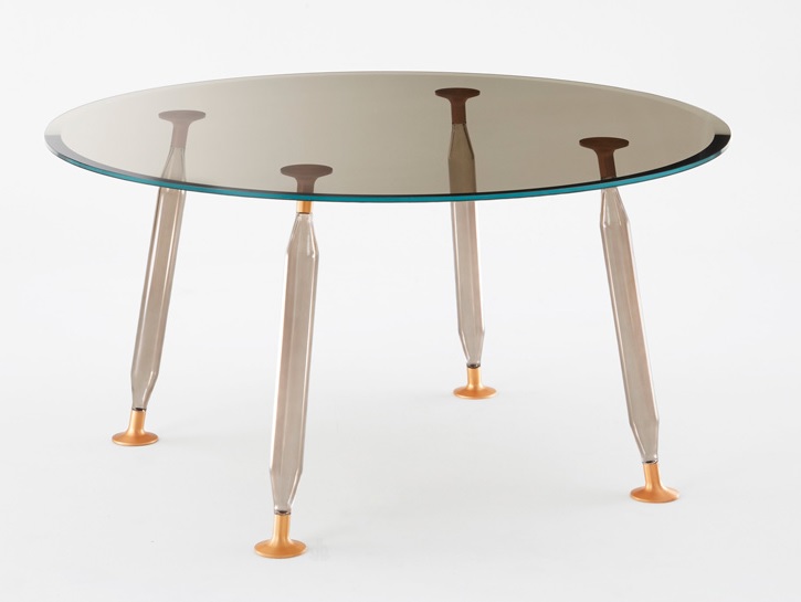 moderna-mesa-redonda-com-pe-de-vidro