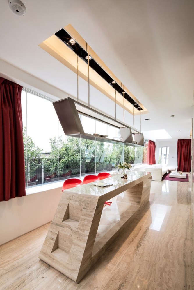 decoracao-sala-de-jantar-envidracada-casa-em-cingapura-por-mdb
