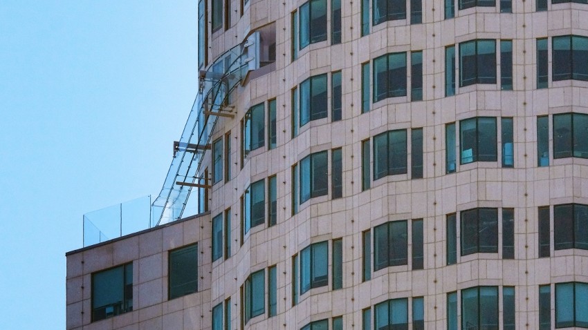 skyslide-escorrega-de-vidro-em-los-angeles-us-bank-tower
