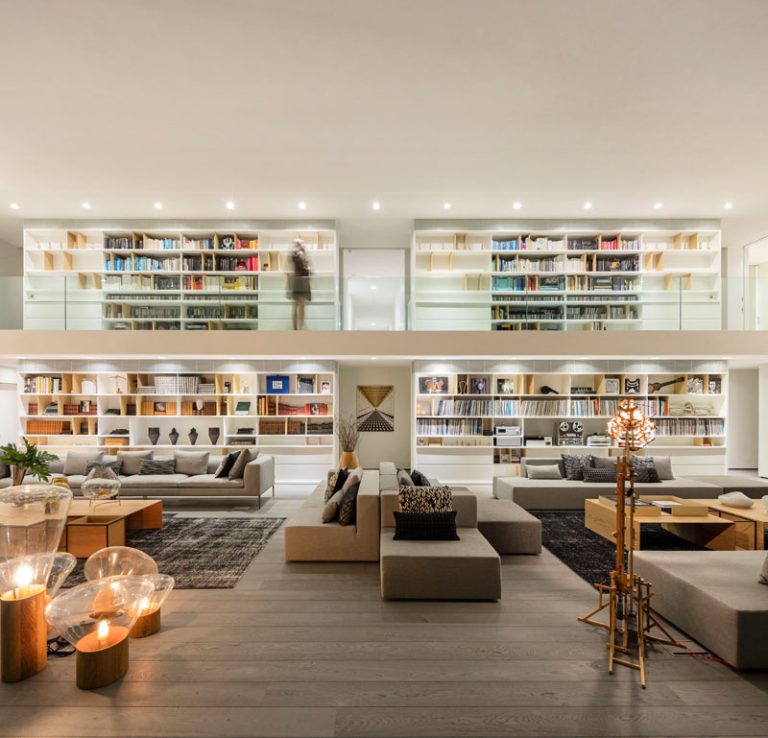 Projeto residencial modernista por MK27