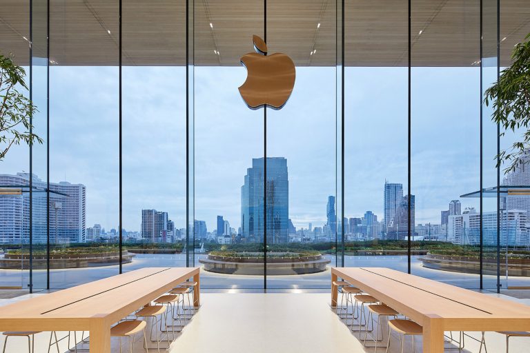 Fachada em vidro da Apple Store Bangkok surpreende