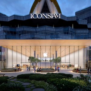 moderna-fachada-de-vidro-apple-store-bangkok-tailandia